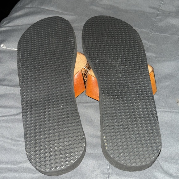 Leather Sandals hand painted in Mexico. Kid 4/ adult 6.   New - Picture 3 of 3